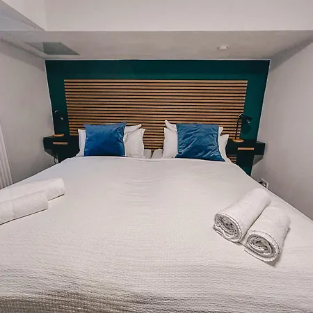 Appartement Sali-bayreuth - Sm9 Charming Near Zoo In With Terrace, Free Wi-fi & 24-hour Front Desk