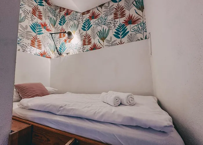 Sali-bayreuth - Sm9 Charming Near Zoo In With Terrace, Free Wi-fi & 24-hour Front Desk * באיירוט